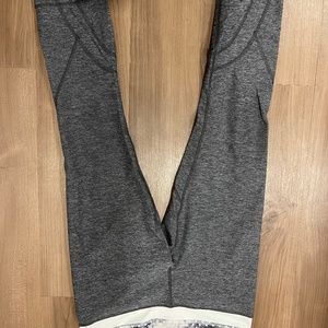 Lululemon cropped running legging